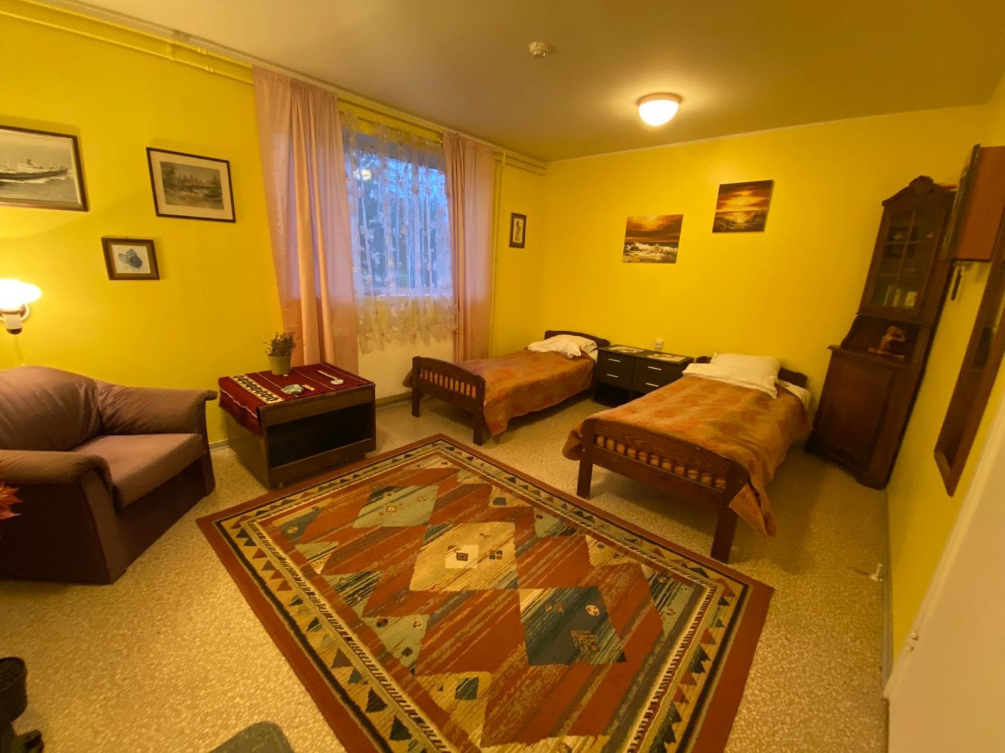 Torgu Royal Guesthouse Iide Bagian luar foto