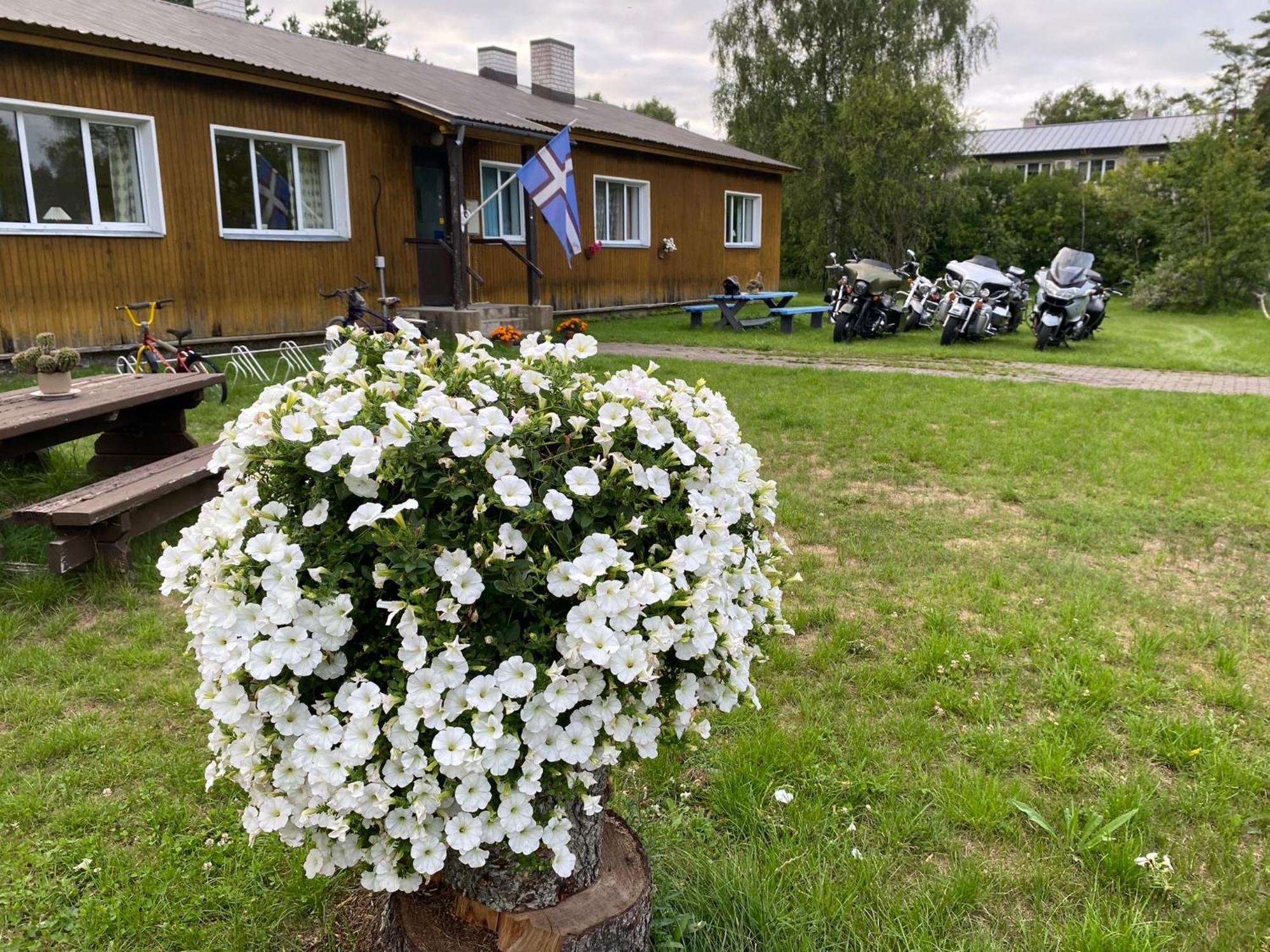 Torgu Royal Guesthouse Iide Bagian luar foto