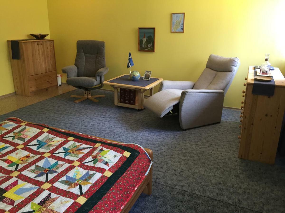 Torgu Royal Guesthouse Iide Bagian luar foto