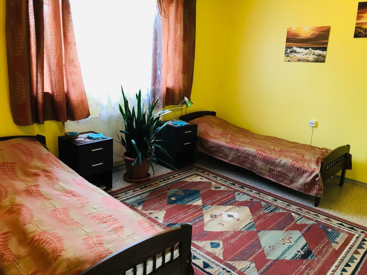 Torgu Royal Guesthouse Iide Bagian luar foto